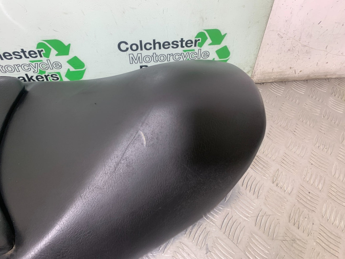 SUZUKI AN 200 UH 200 SEAT BURGMAN YEAR 2007-2009 (CMB1256)