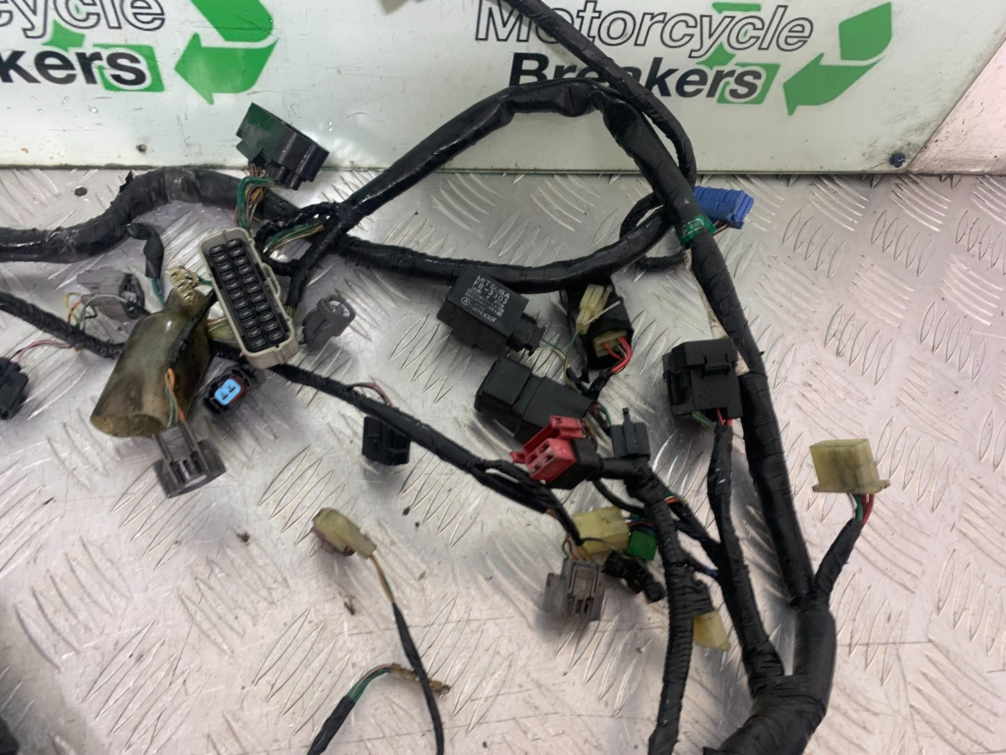 HONDA CBR1100 BLACKBIRD WIRING LOOM   YEAR 1999-2005 (CMB1232)