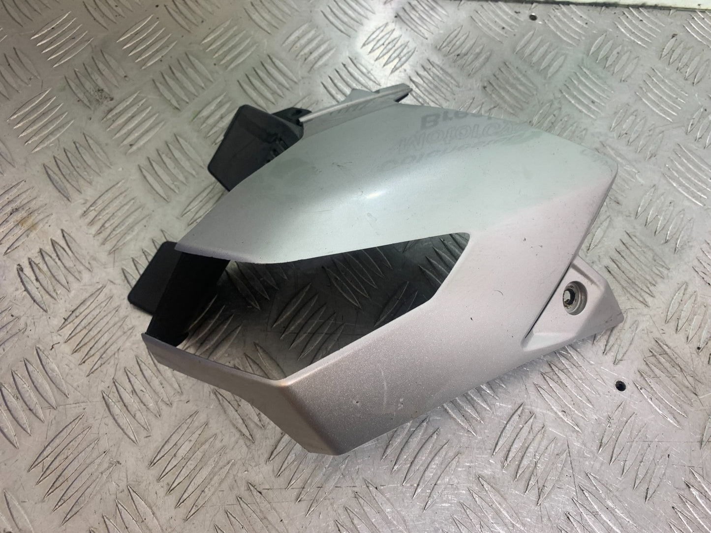 SUZUKI GSR600 GSR 600 LEFT TANK PANEL  2006-2010 (CMB1177)