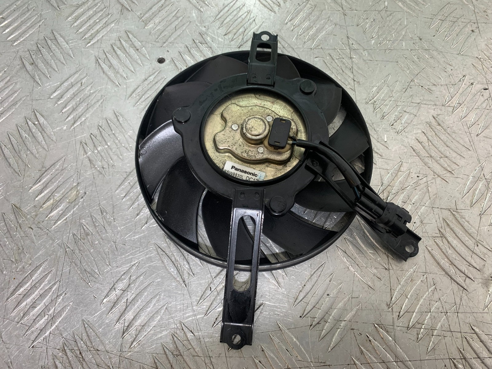 HONDA CBR1000 rr FIREBLADE RADIATOR FAN   2008-2011 (CMB1253)