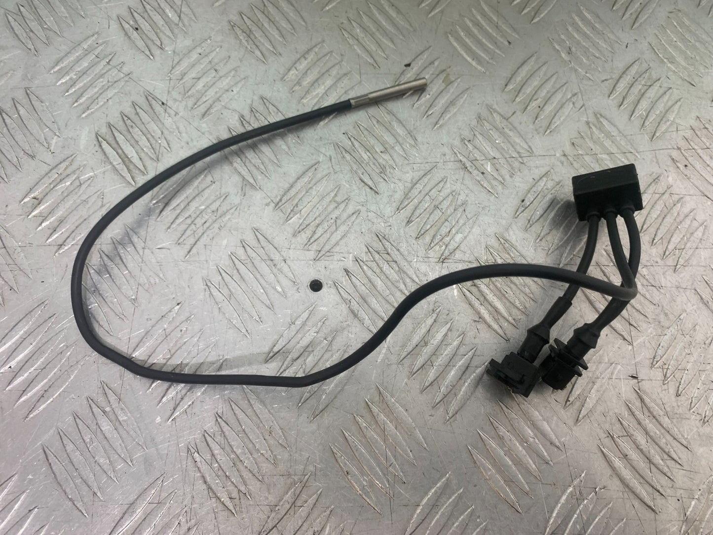 BMW K1200 K 1200 LT BOOSTER PLUG   YEAR 1999-07 (CMB1271)