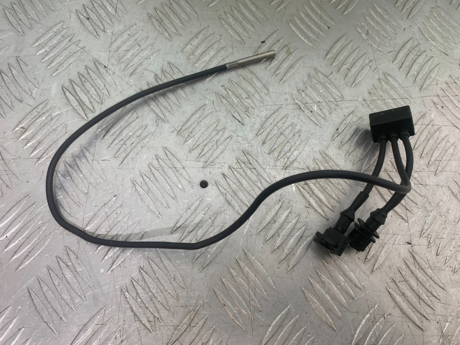 BMW K1200 K 1200 LT BOOSTER PLUG   YEAR 1999-07 (CMB1271)