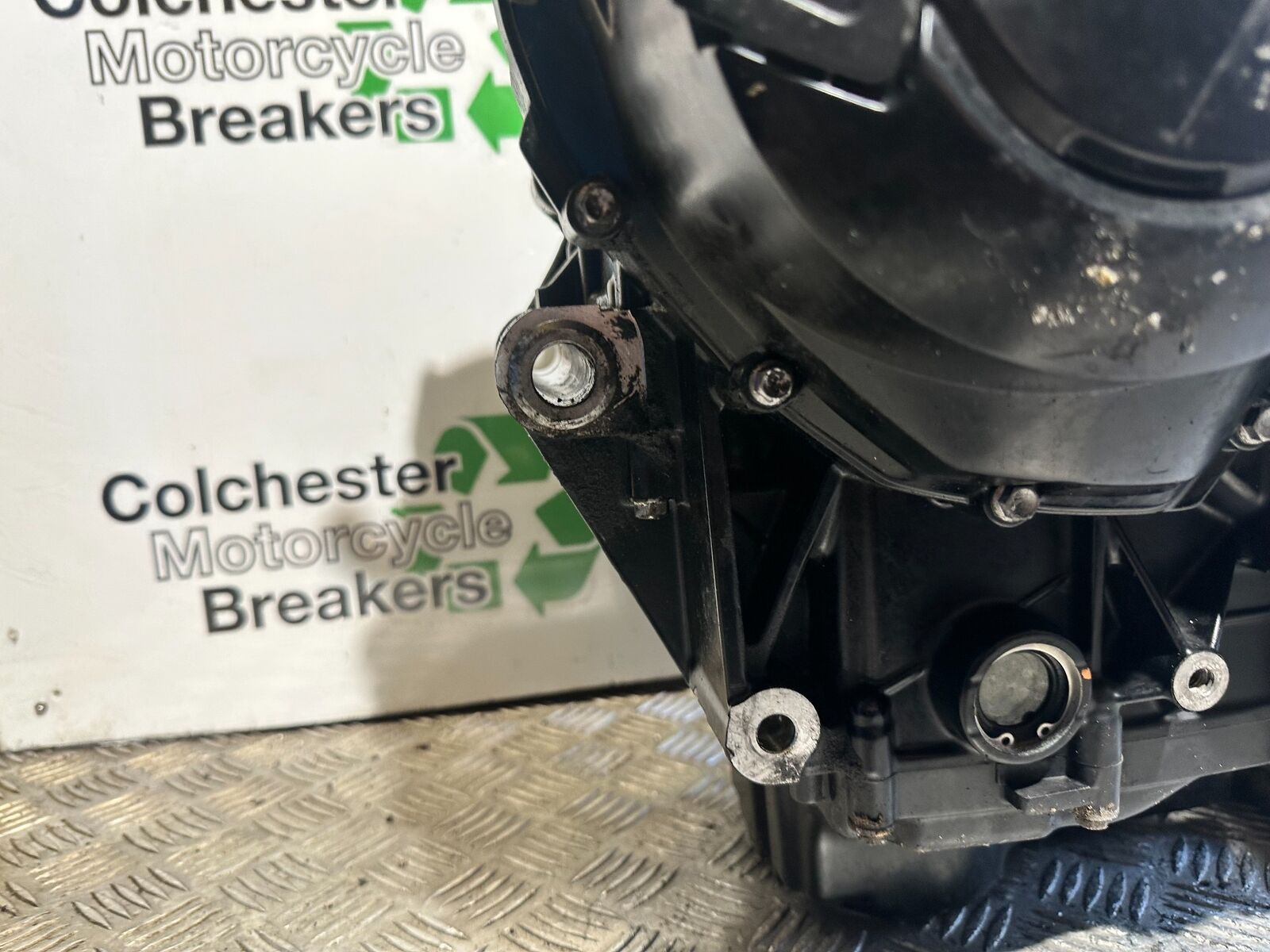 TRIUMPH TIGER 800 ENGINE YEAR 2011-2013  (CMB1113)
