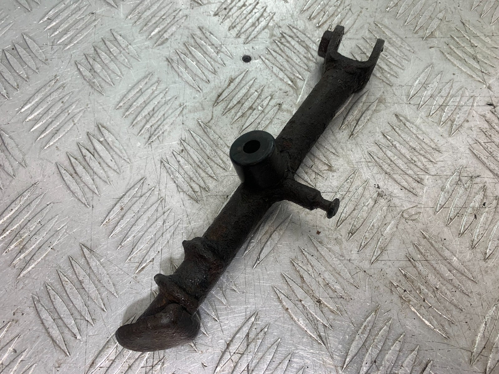 PIAGGIO VESPA GTS 125 SIDE STAND  YEAR 2009-2014  (CMB1261)