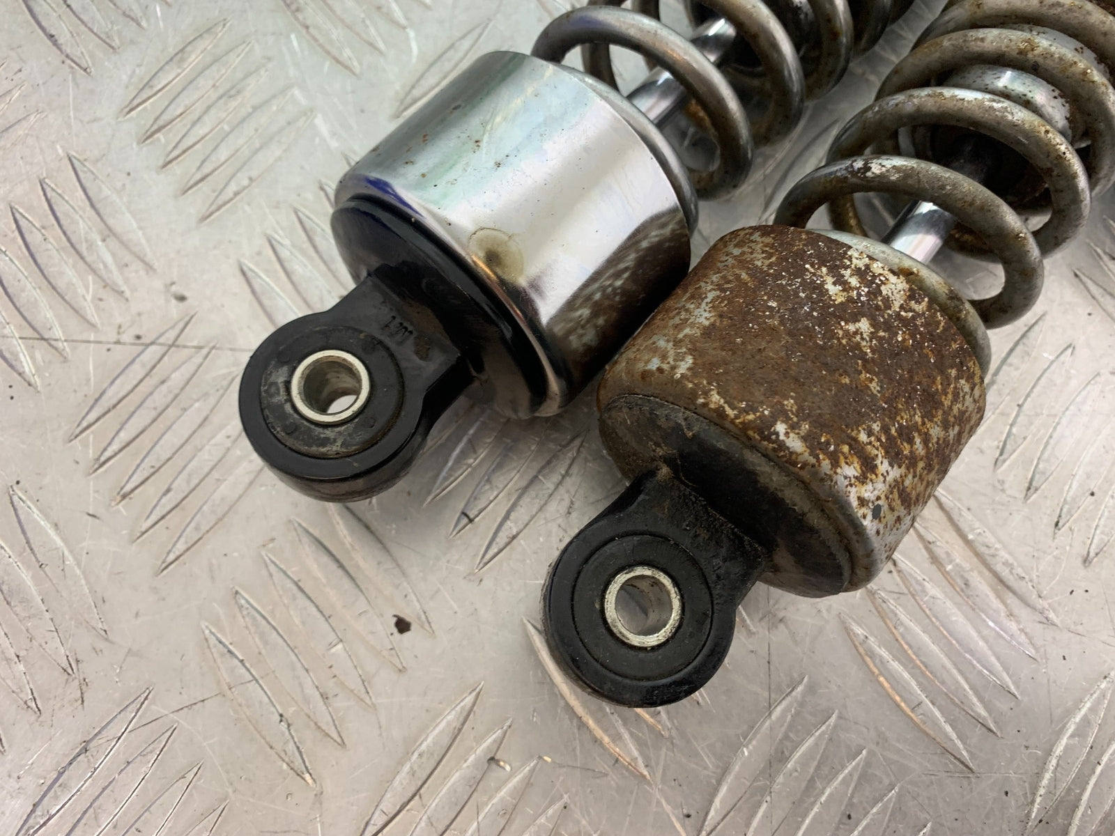 ROYAL ENFIELD BULLET 500 EFI REAR SHOCKS   YEAR 2008 - 2016 (CMB1153)