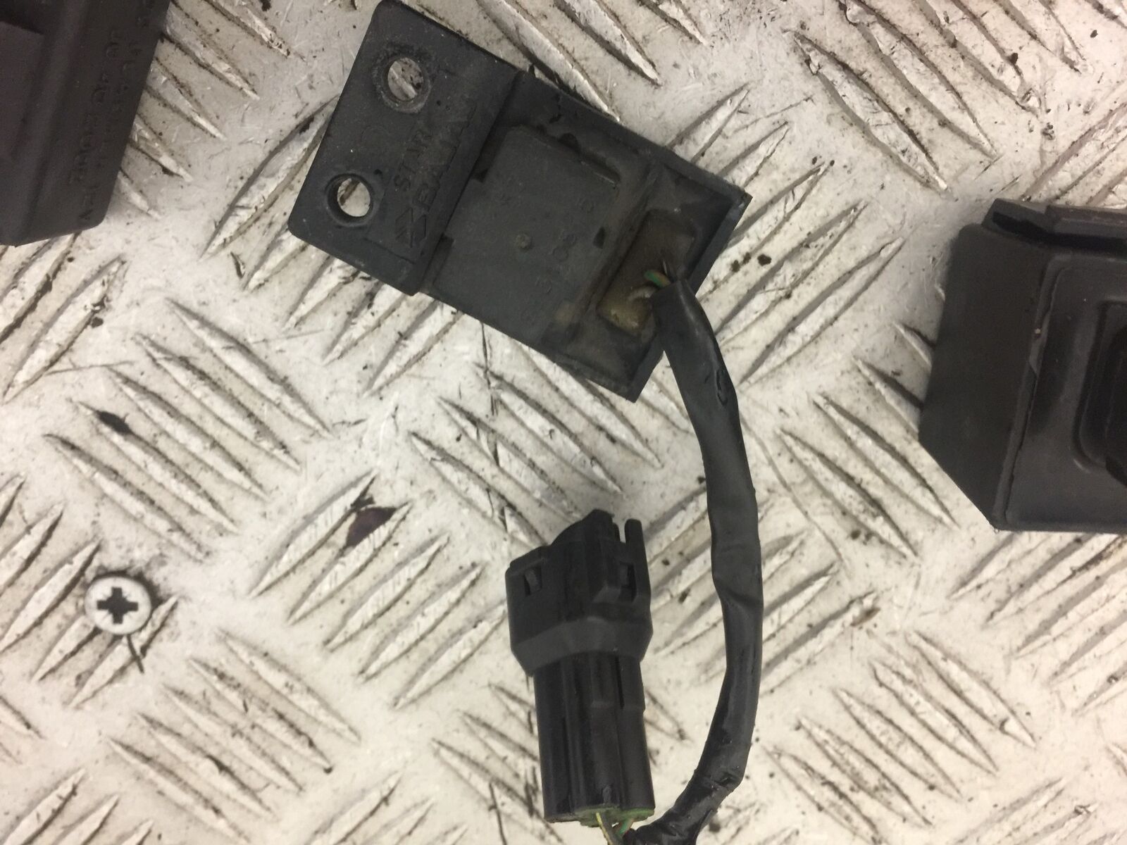 KTM DUKE 125 RELAYS   2012 -16 (STOCK 546)