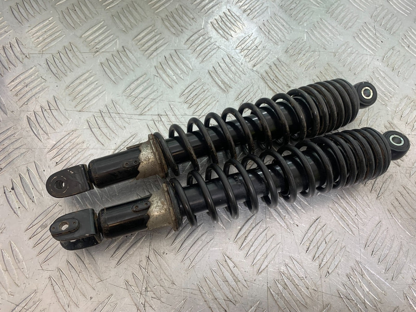 YAMAHA XMAX 300 REAR SHOCKS  YEAR 2017-2020 (CMB1218)