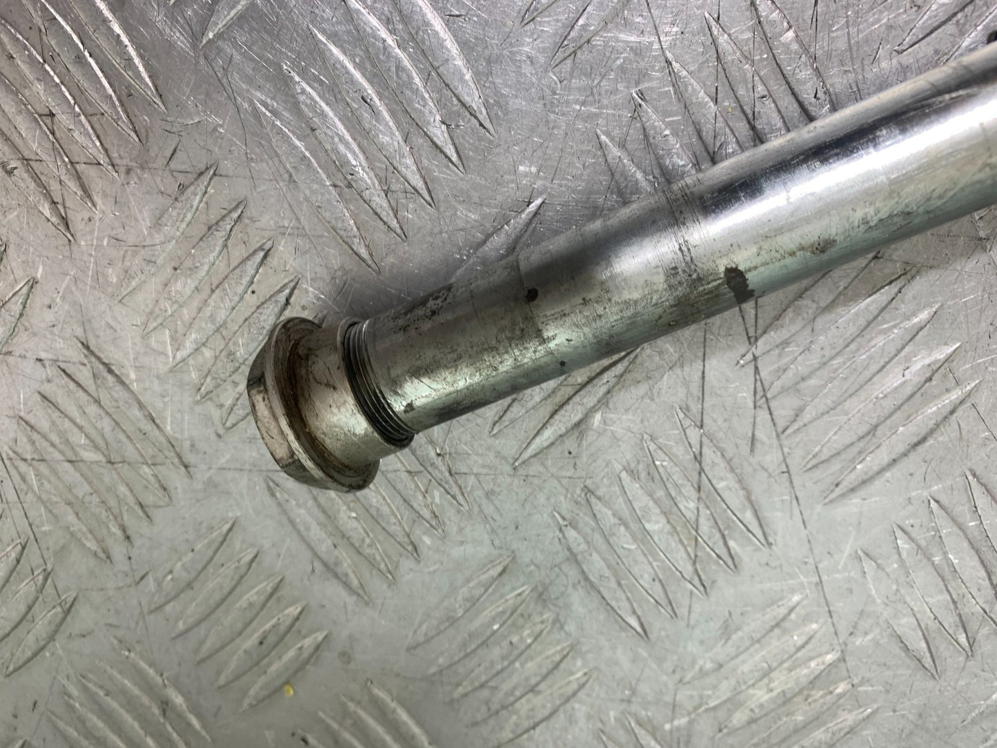 DUCATI 848 FRONT WHEEL SPINDLE  YEAR 2008-2010 (CMB1323)