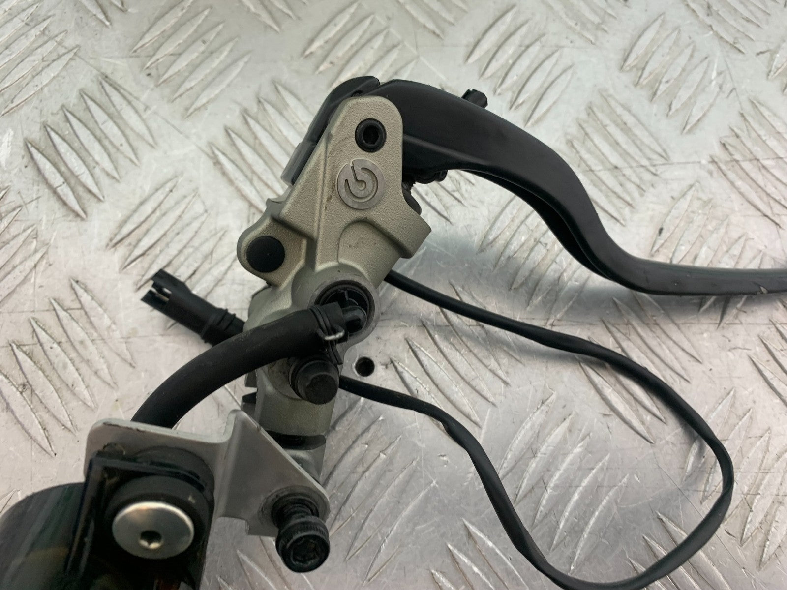 DUCATI 937 MONSTER FRONT MASTER CYLINDER  YEAR 2021-2024 (CMB1270)