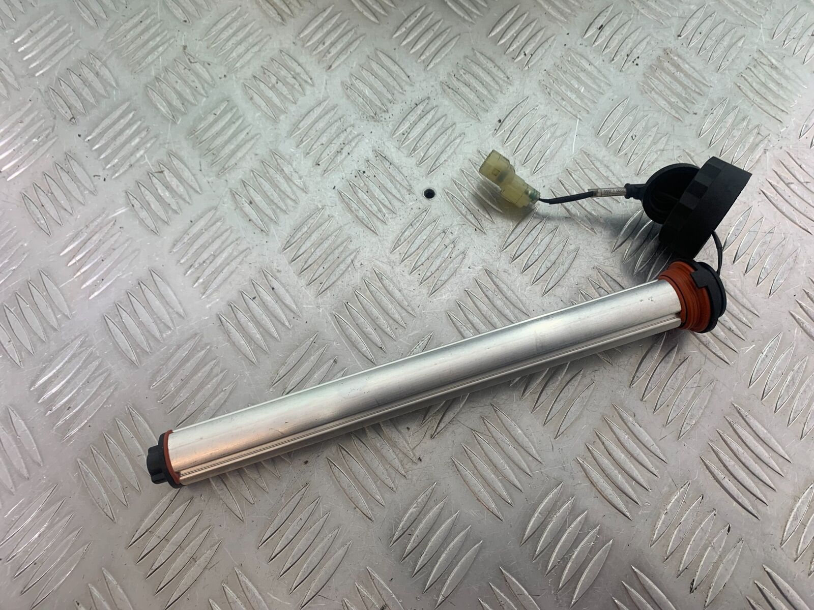 DUCATI DIAVEL 1200 PETROL TANK SENDER UNIT  YEAR 2014-17 (CMB1054)