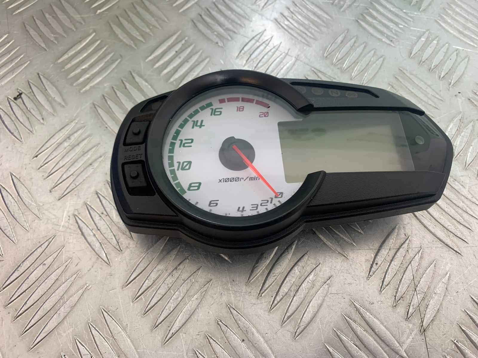 KAWASAKI ZX6R CLOCKS SPEEDO DASH YEAR 2009-2012 (CMB1136)