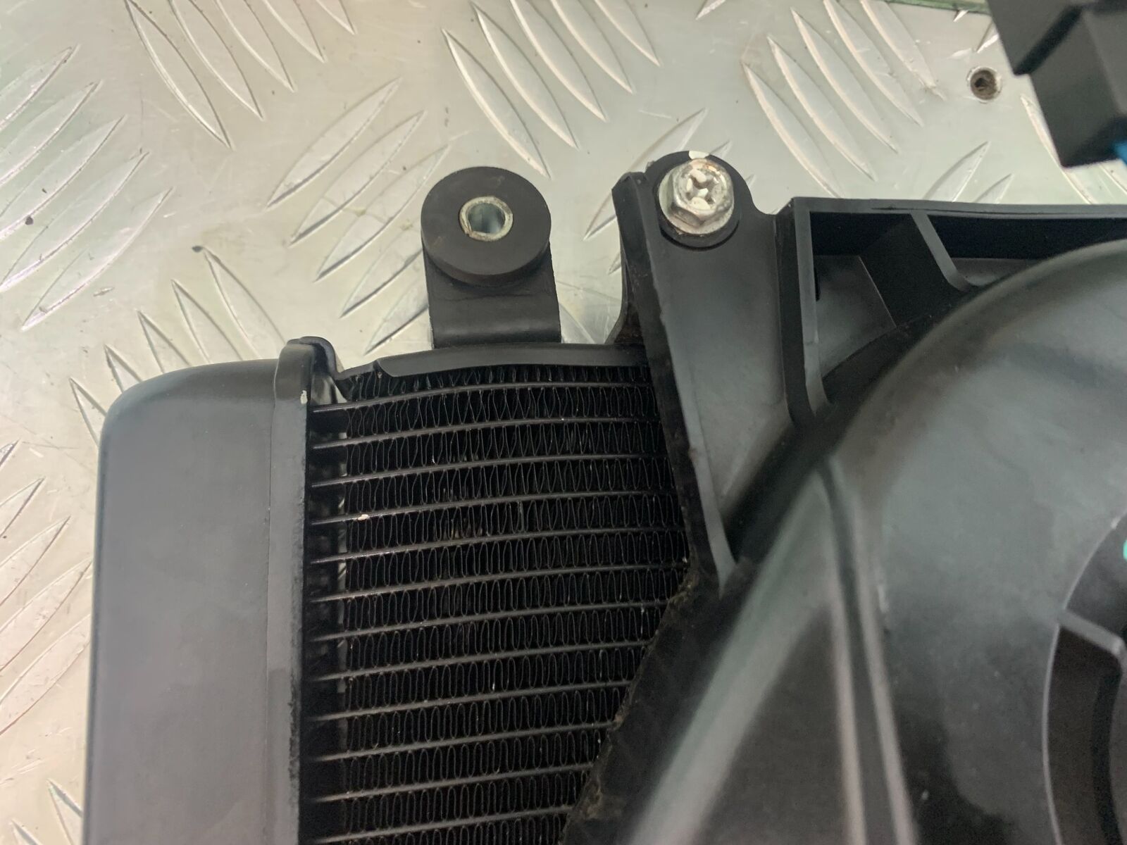 KAWASAKI Z300 ER300 RADIATOR  YEAR 2016-2018  (CMB1056)