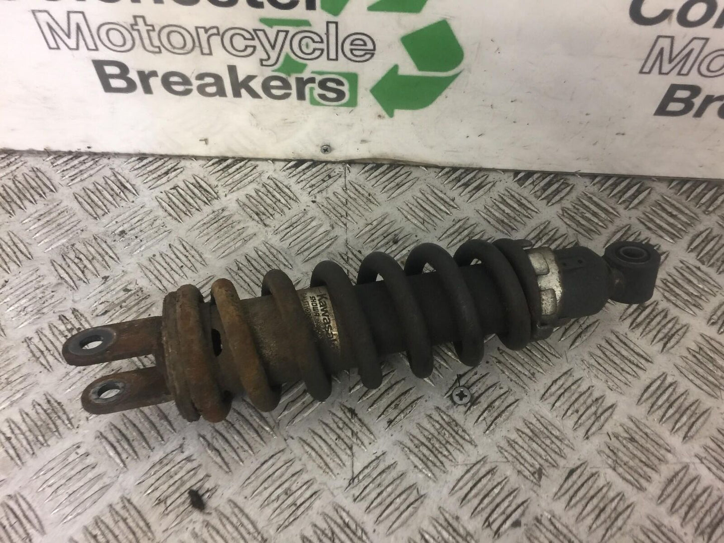 KAWASAKI VN900 VN 900 CUSTOM REAR SHOCK  YEAR 2010 (STOCK 387)