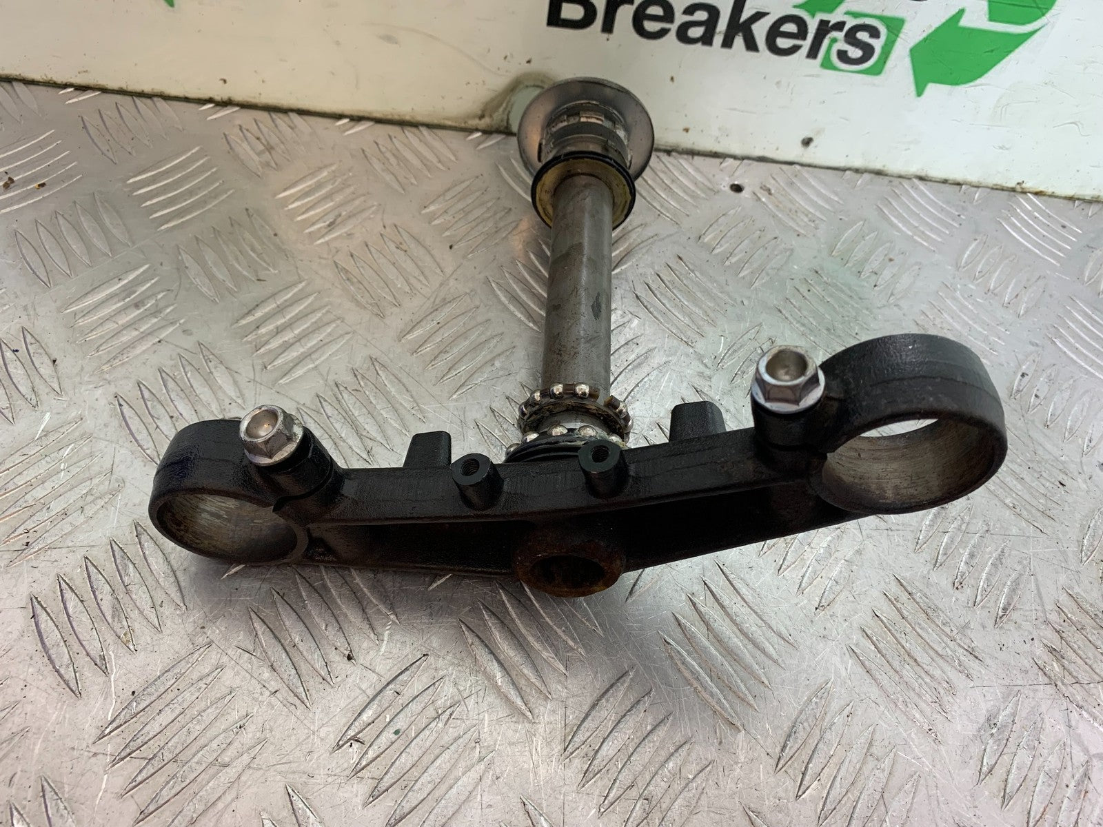 HONDA VFR800 VFR 800 V-TEC BOTTOM YOKE YEAR 2002 -09 (CMB1296)