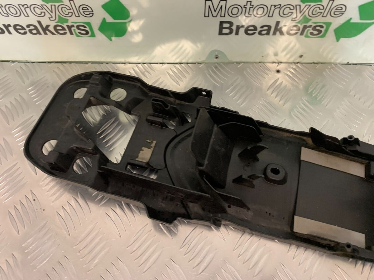 SUZUKI GSXR600 GSXR 600 K8 UNDERTRAY   YEAR 2009 (STOCK 939)