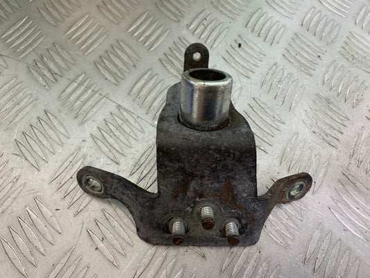 HARLEY DAVIDSON FXS BLACKLINE 1585 ENGINE BRACKET YEAR 2012 (CMB1147)