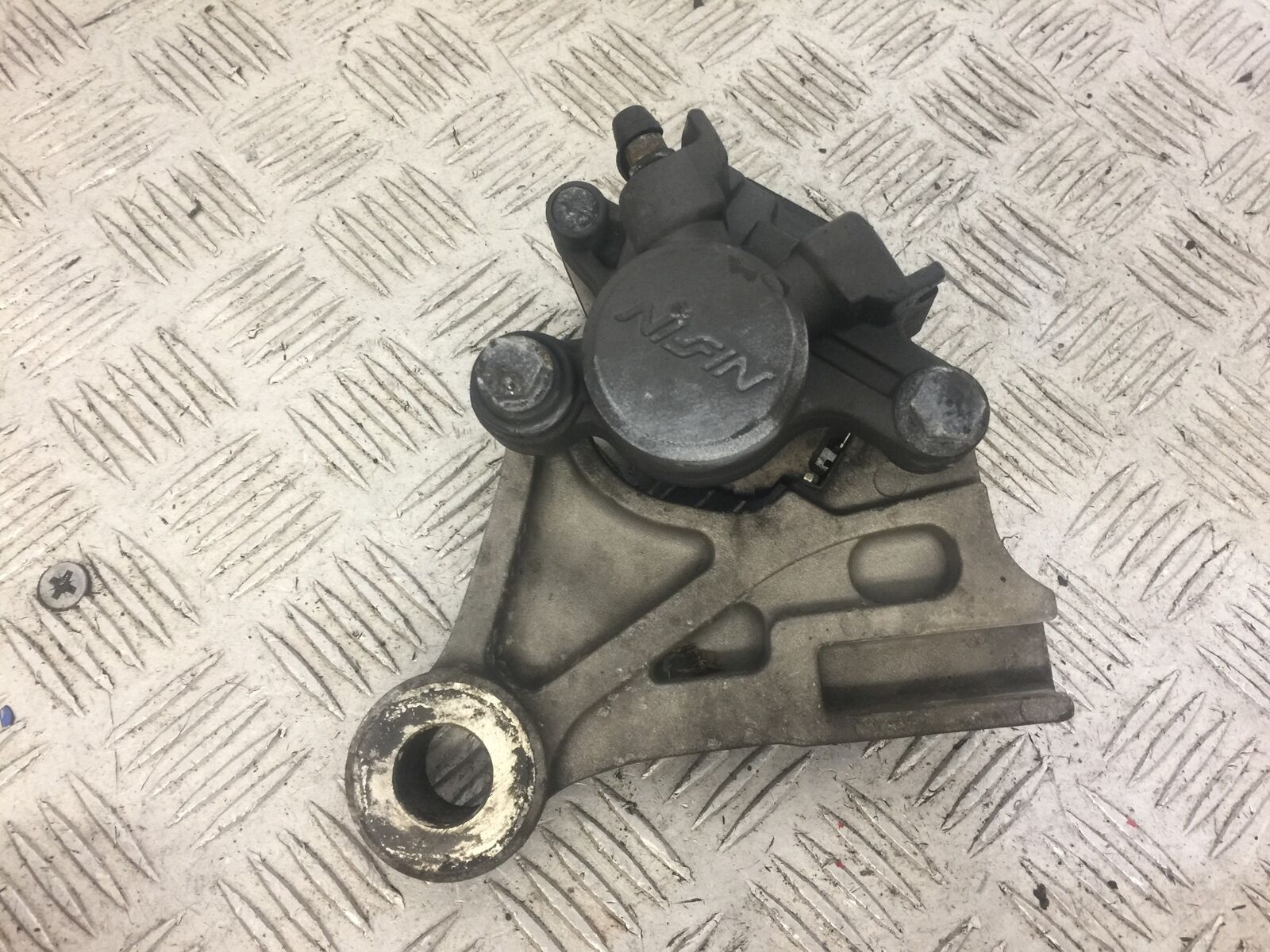 HONDA CB900 CB 900 HORNET REAR BRAKE CALIPER  YEAR 2002-06 (STOCK 633)