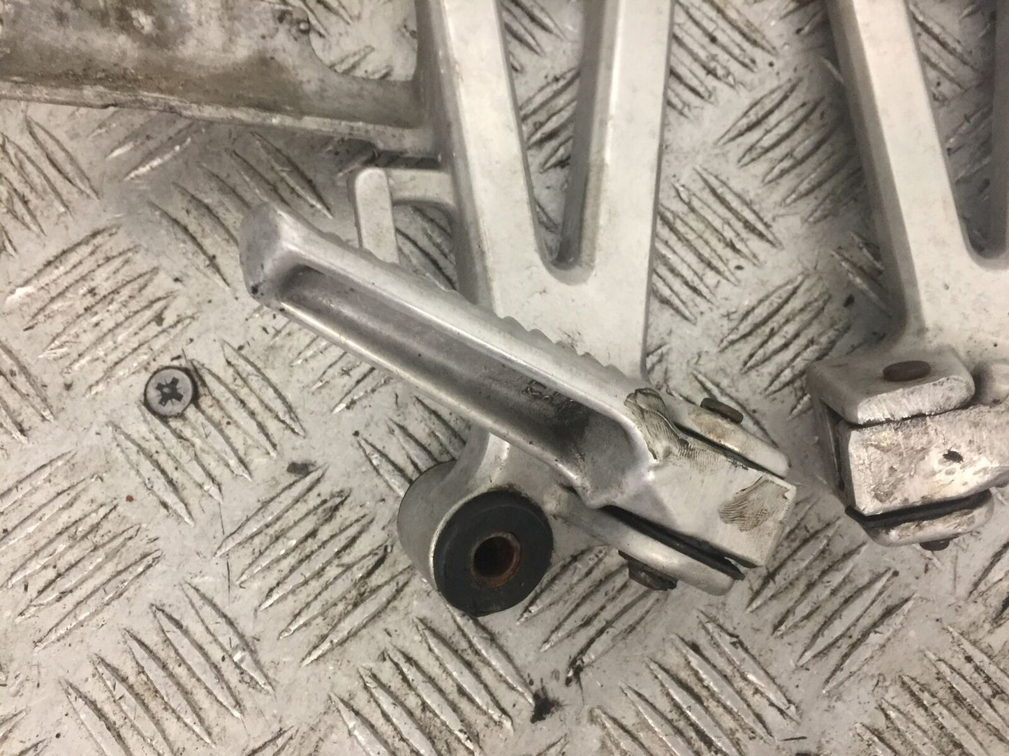 HONDA CBR600 CBR 600 REAR HANGERS AND PEGS   YEAR 1996 (STOCK 798)