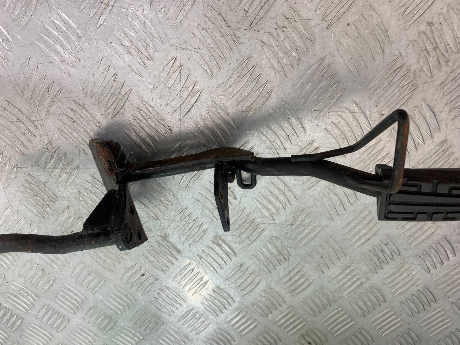 YAMAHA YBR125 CUSTOM FOOTPEG BAR  YEAR 2008-2016 (CMB1192)