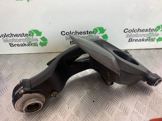 MV AGUSTA 800 F3 SWINGARM WITH CARBON HUGGER   YEAR 2013-2016 (CMB1152)