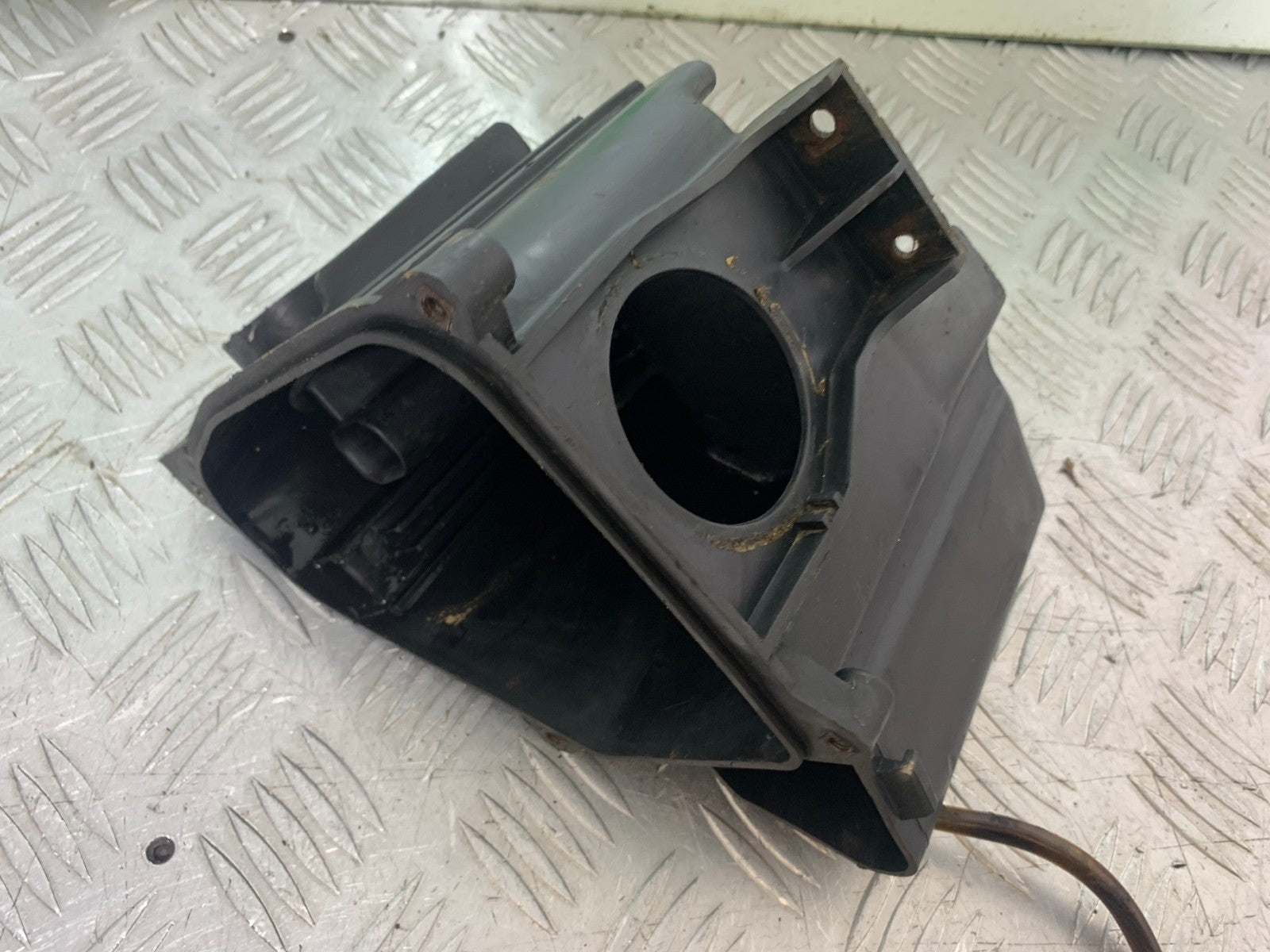 HONDA CG125 CG 125 AIRBOX (NOT COMPLETE)   YEAR 1998-2000 (CMB1282)