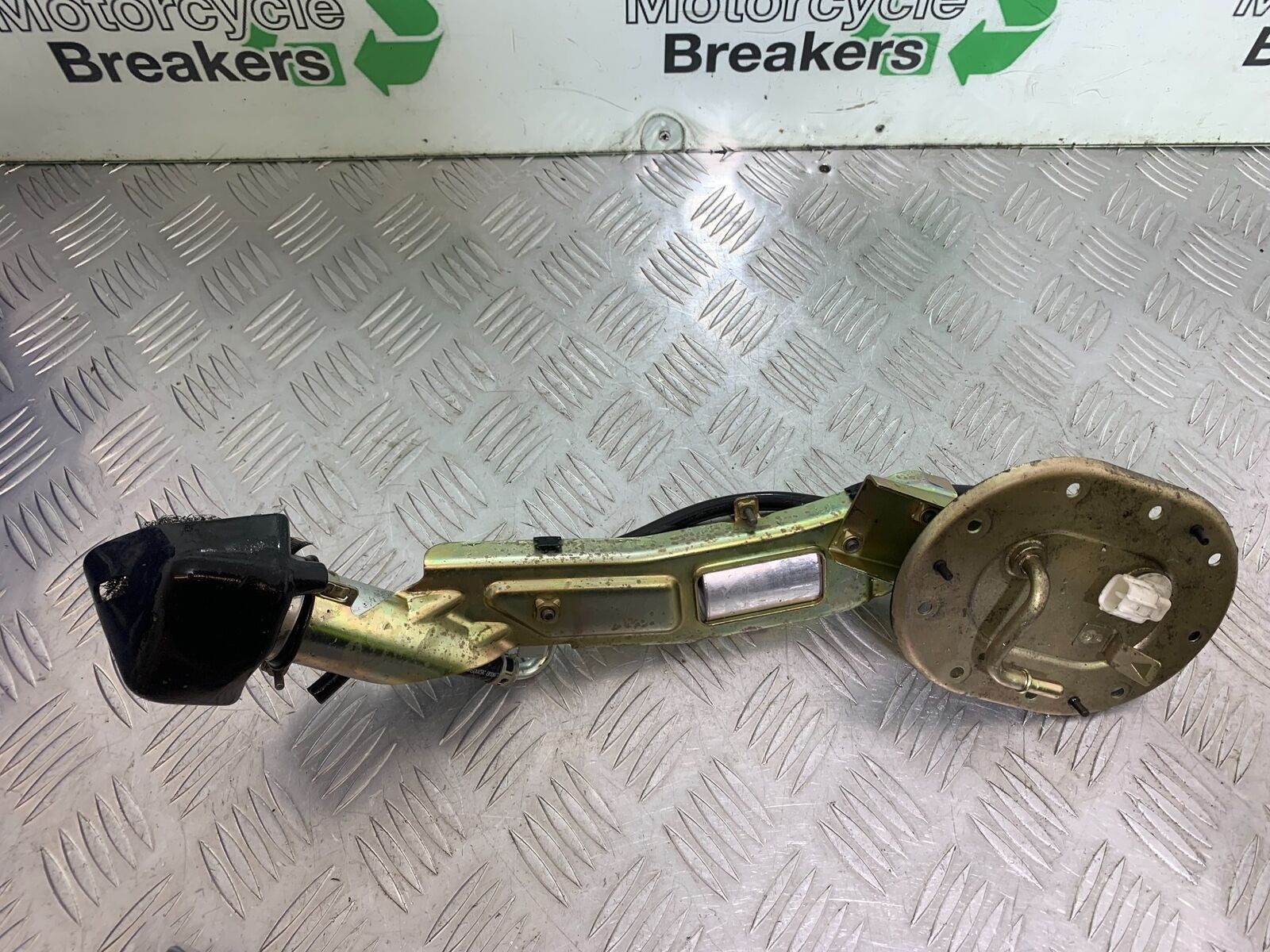 TRIUMPH THUNDERBIRD 1600 PETROL PUMP  YEAR 2011 (CMB1107)