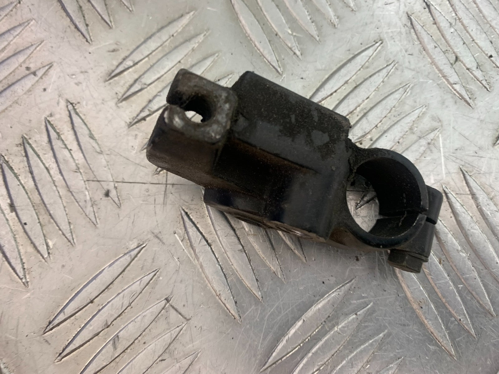 KAWASAKI GT550 GT 550 CLUTCH LEVER BRACKET    YEAR 1989-1994