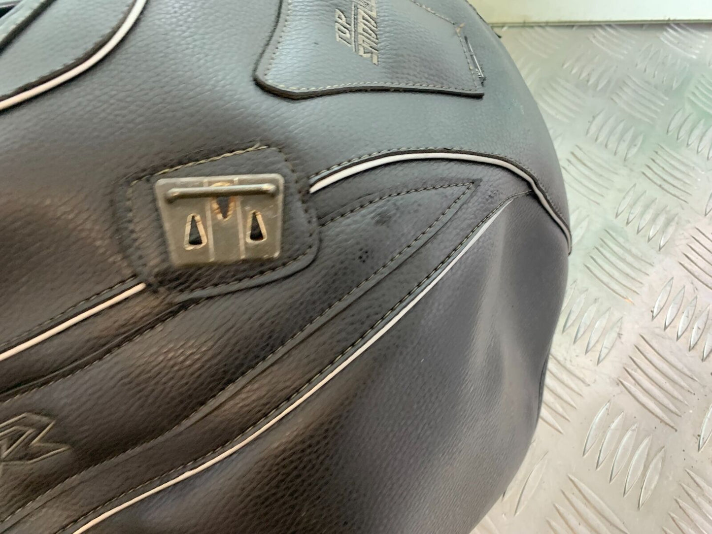 YAMAHA FJR1300 FJR 1300 BAGSTER TANK BAG  YEAR 2001-05 (CMB1005)