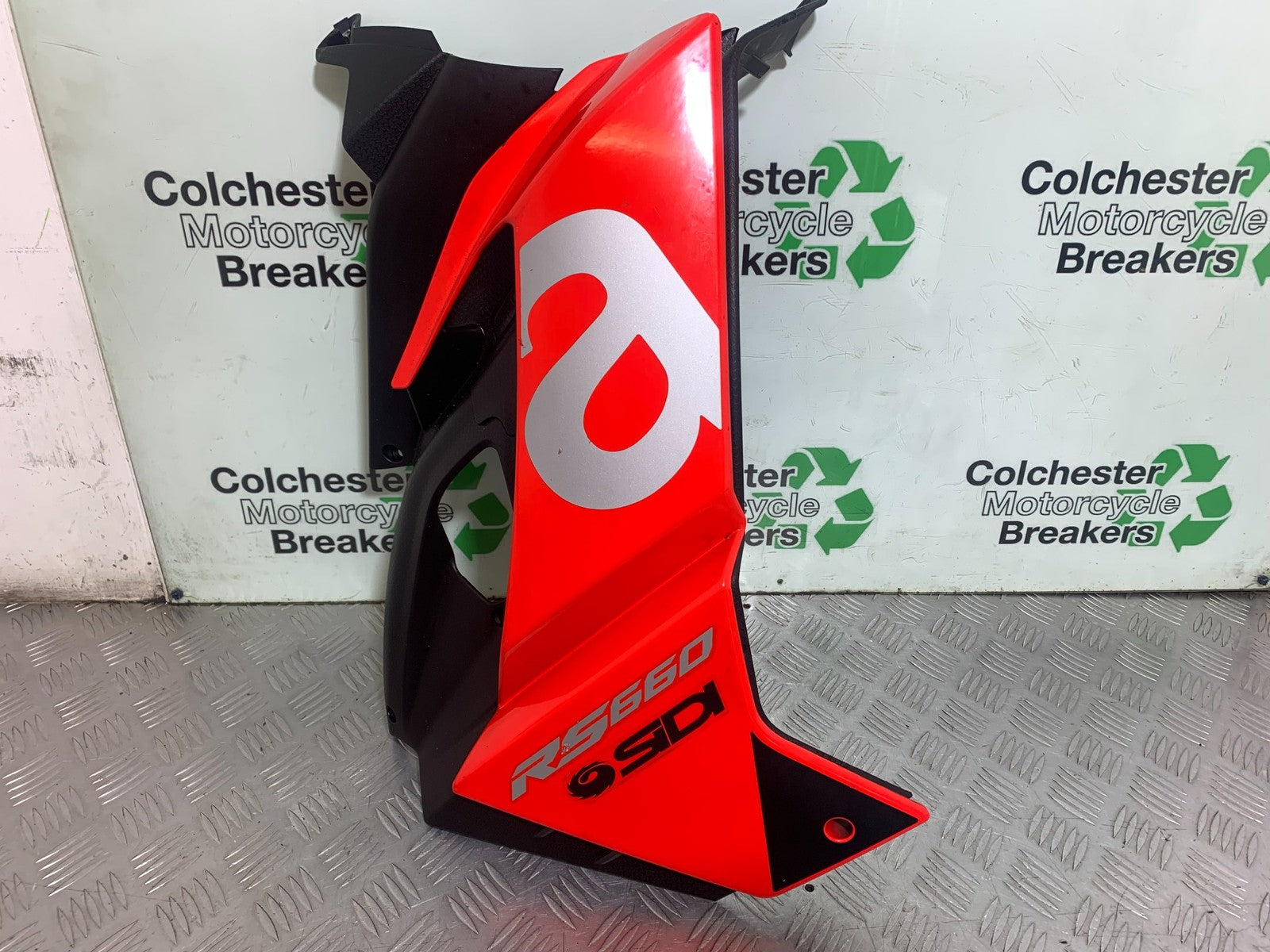 APRILIA RS660 RS 660 RIGHT FAIRING PANEL   YEAR 2020-2024 (CMB1202)