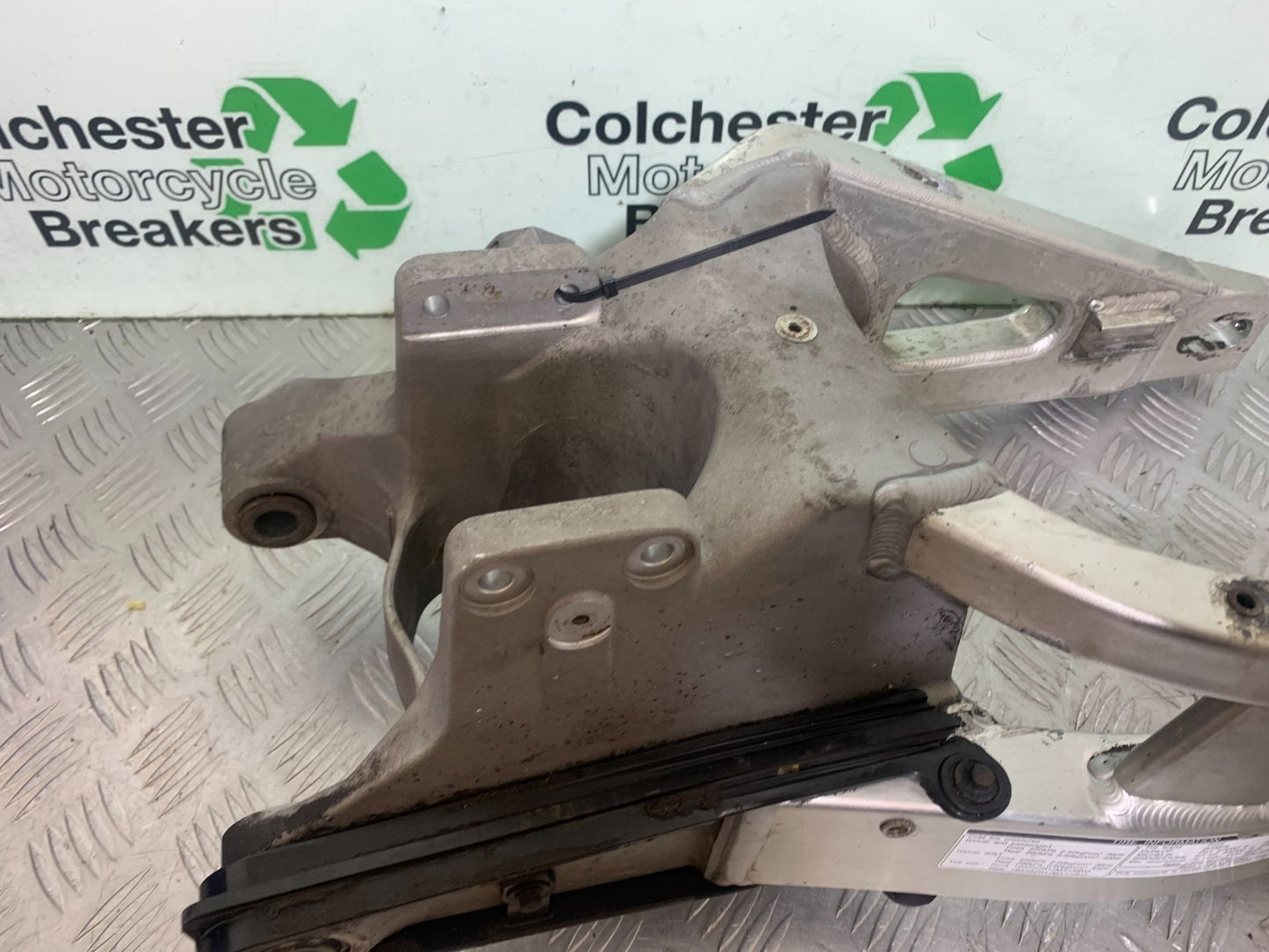 HONDA CBR600 CBR 600 RR SWINGARM  YEAR 2003-2004 CMB1173)