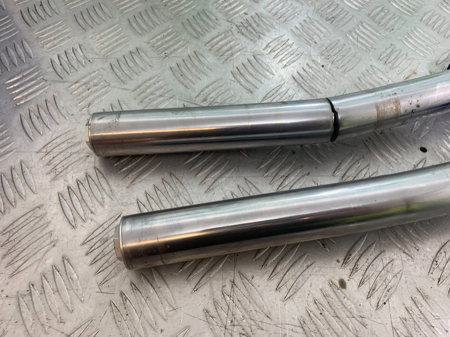 HONDA NT 700 V DEAUVILLE FORKS (BENT SOLD AS PARTS)   YEAR 2006-2011 (CMB1211)