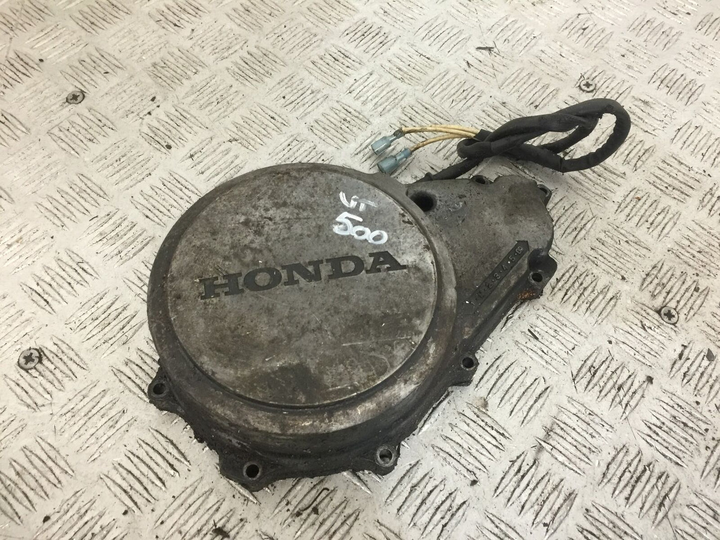 HONDA VT500 VT 500 SHADOW GENERATOR AND COVER  1983-1987  (STOCK613)