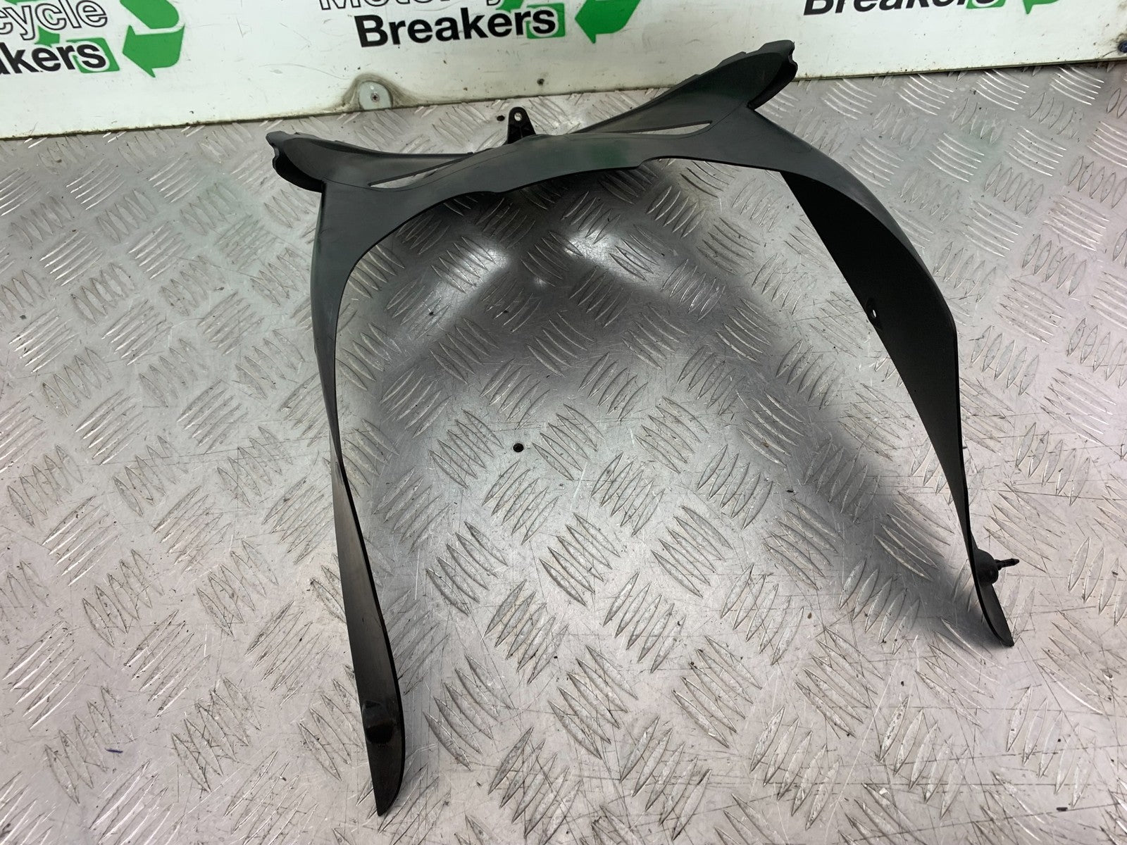 KAWASAKI ZX10R ZX10 R FAIRING V-PIECE   2008-2010 (CMB1301)