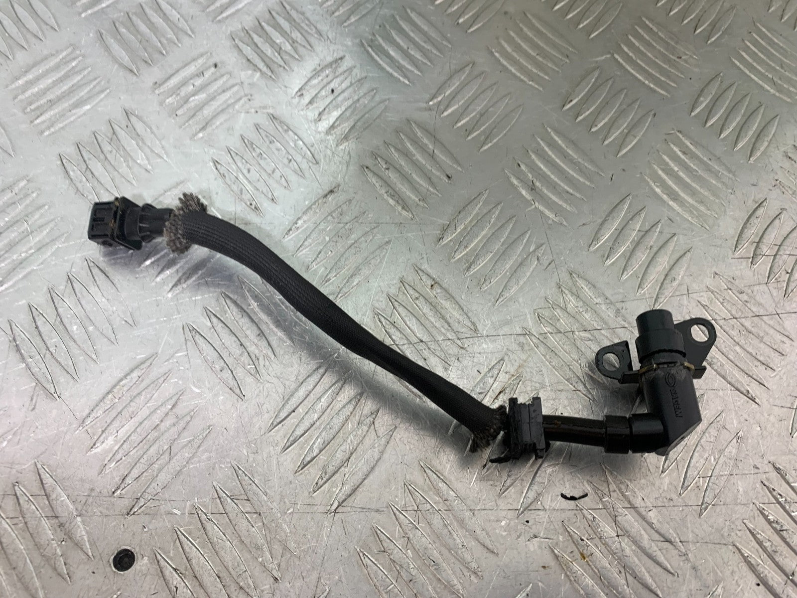 TRIUMPH 955i SPRINT ST IGNITION PICK UP YEAR 1999-2004