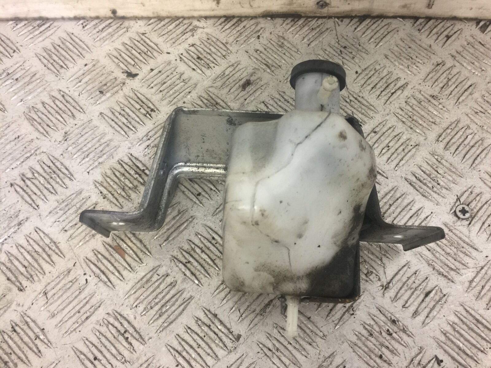 SUZUKI DL 650 V-STROM COOLANT BOTTLE YEAR 2017 (STOCK 638)