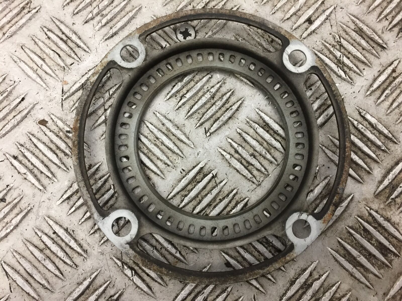 HONDA CB650 F CB 650 FA-E REAR ABS RING  YEAR 2014-2017 STOCK 609