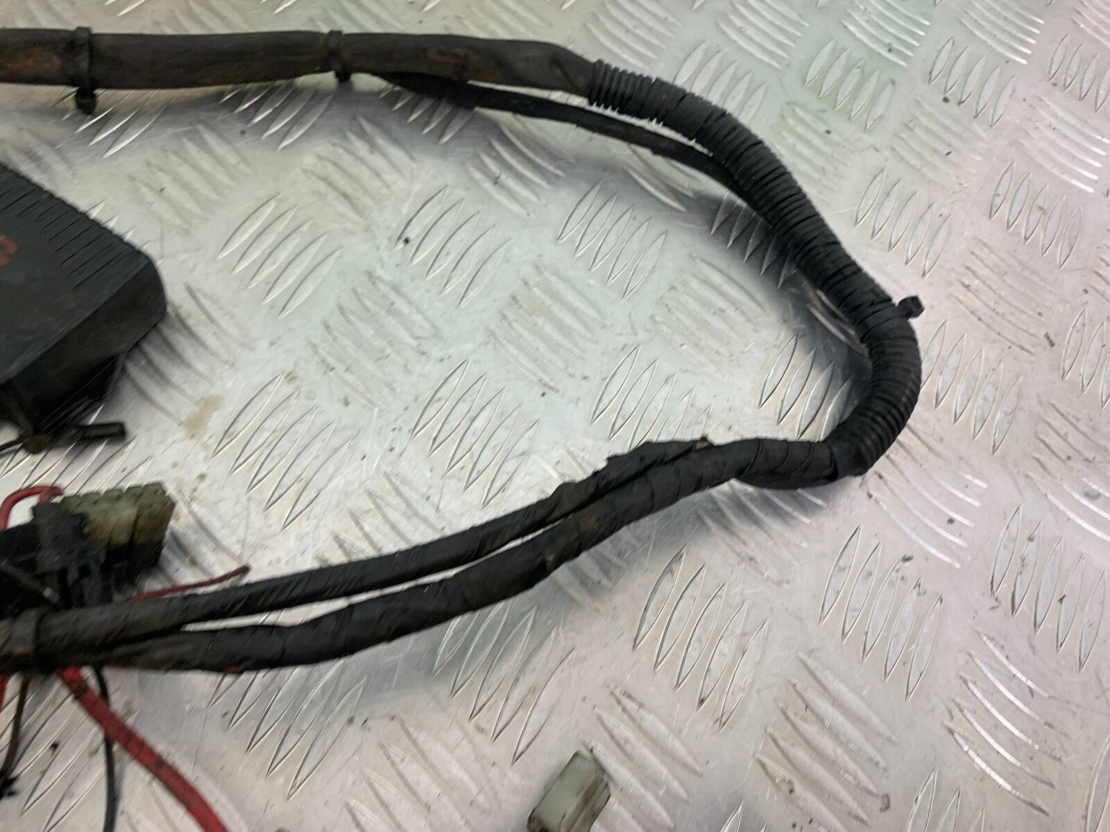YAMAHA FJ1100 FJ 1100 WIRING LOOM   YEAR 1984-1985 (CMB1101)