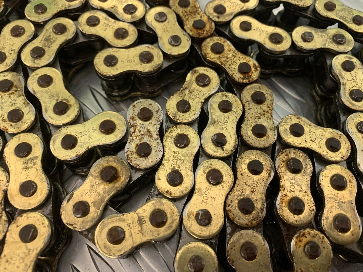 KAWASAKI ZX9R ZX9 C CHAIN  YEAR 1998-99 (STOCK 957)