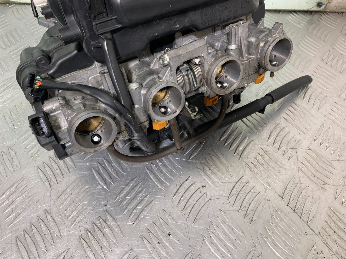 HONDA CBF600 CBF 600 THROTTLE BODIES   YEAR 2004 -07 (CMB1247)