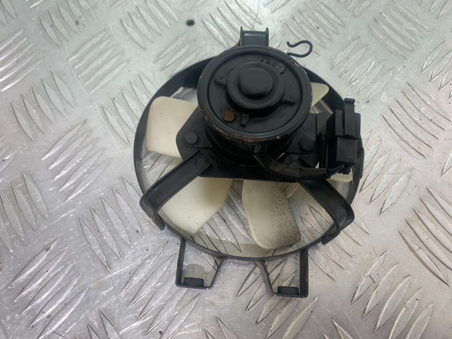 HONDA VFR400 VFR 400 NC21 RADIATOR FAN  YEAR 1986-87 (CMB1043)