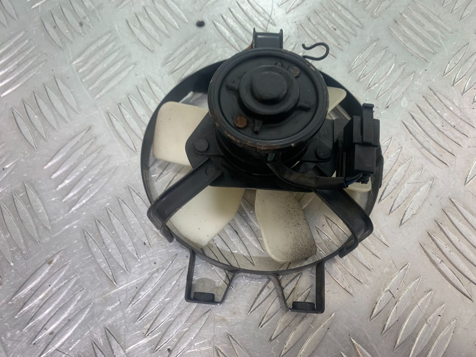 HONDA VFR400 VFR 400 NC21 RADIATOR FAN  YEAR 1986-87 (CMB1043)