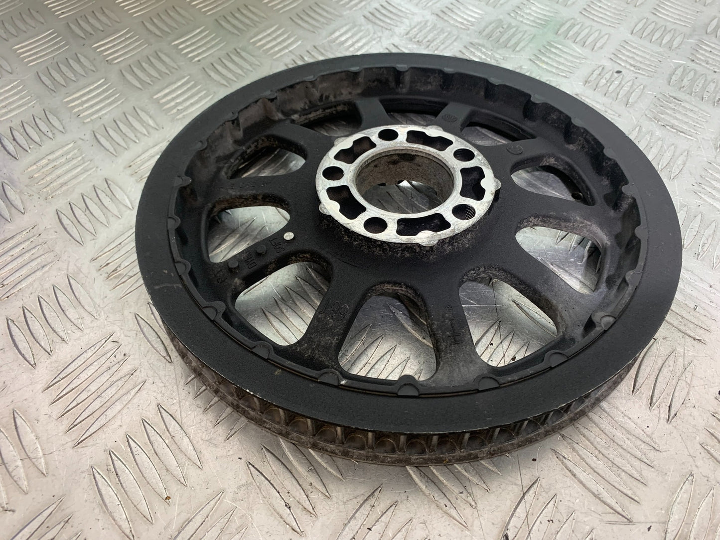 HARLEY DAVIDSON FXS BLACKLINE 1585 REAR PULLY  YEAR 2012 (CMB1147)