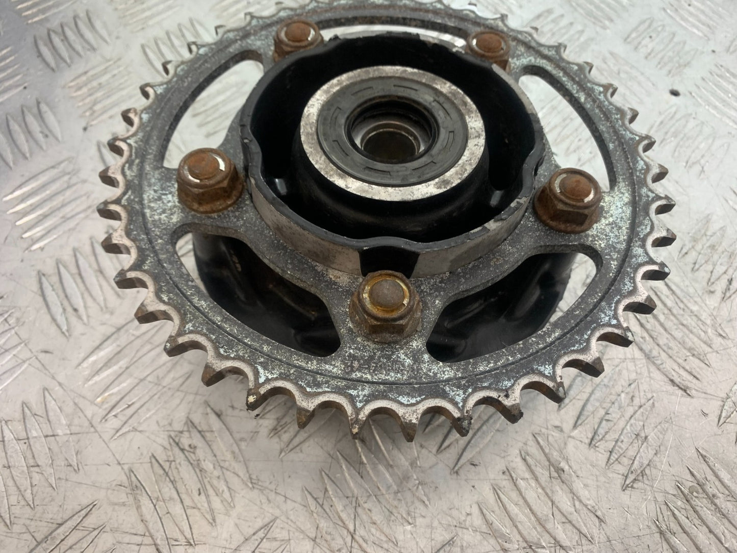 HONDA CBF600 CBF 600 SPROCKET CARRIER  YEAR 2004-07  (CMB1305)