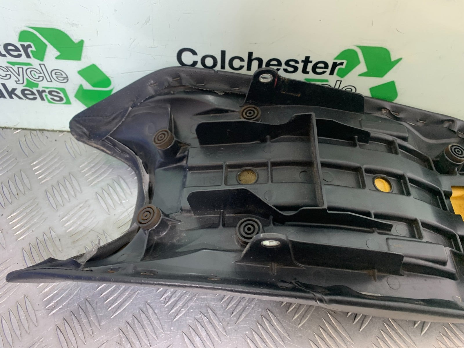 YAMAHA YBR125 YBR 125 SEAT  YEAR 2010-2017 (CMB1252)