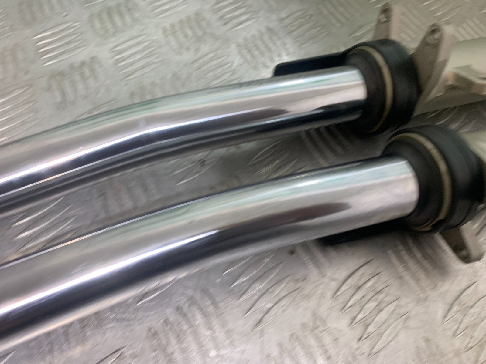 YAMAHA XJ900 XJ 900 DIVERSION FORKS (BENT) YEAR 1994-2002 (CMB1292)