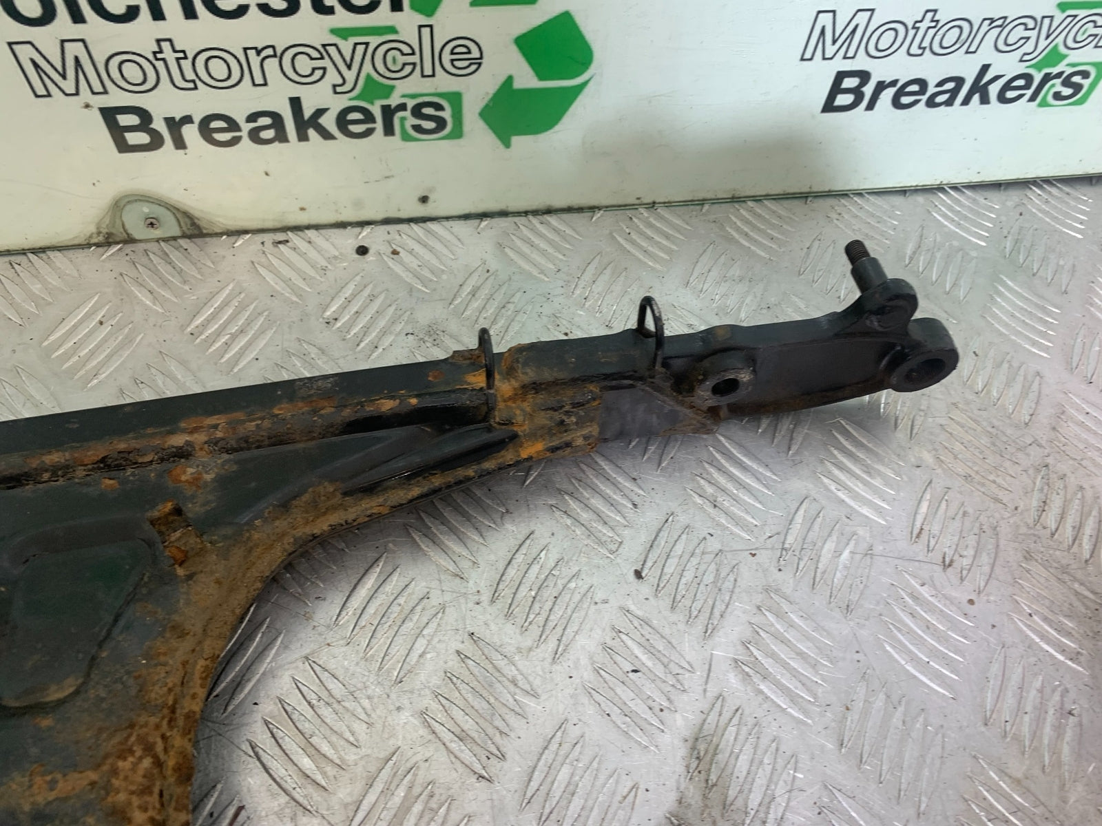 KAWASAKI VN1500 CLASSIC SWINGARM  YEAR 1999 -2006 (CMB1166)
