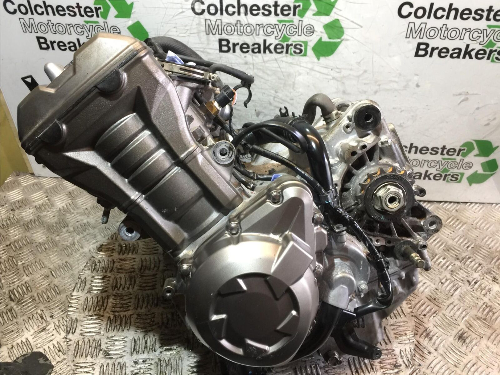 KAWASAKI VERSYS 1000 KLZ 1000 ENGINE  (STOCK 912)