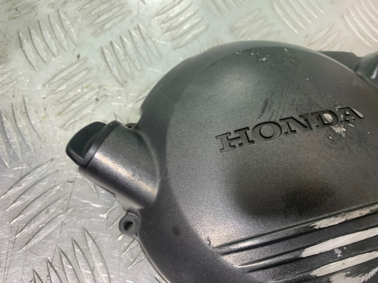 HONDA VFR800 PRE V-TEC CLUTCH COVER   YEAR 1998-2001 (CMB1233)