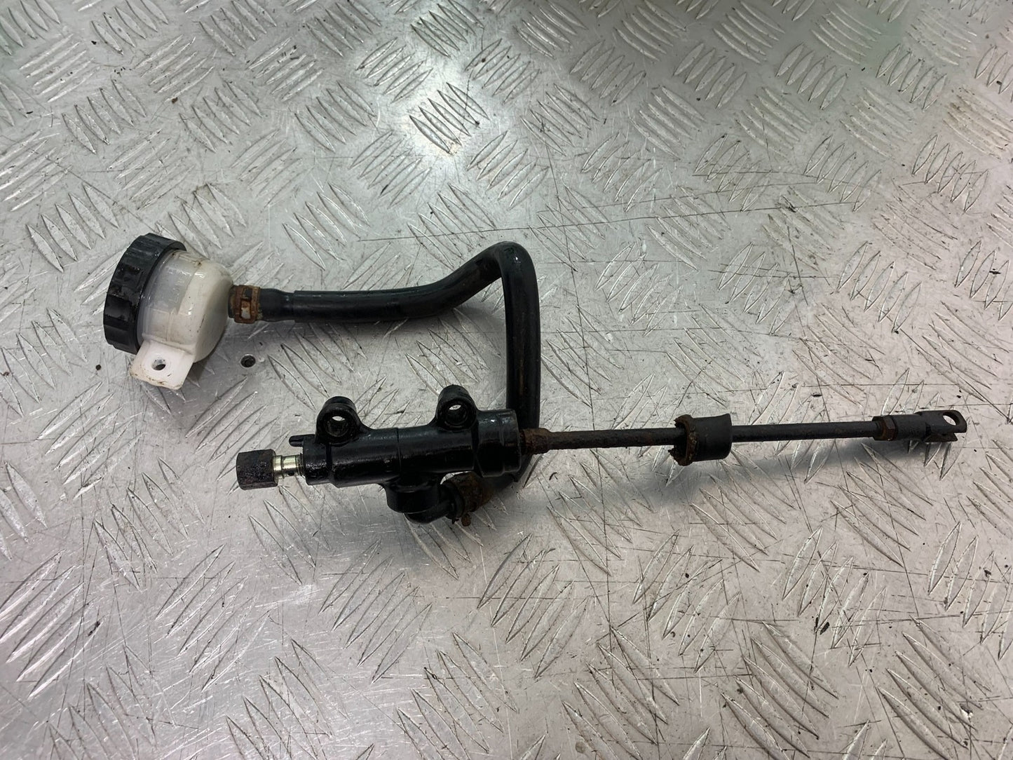 TRIUMPH TROPHY 900 REAR MASTER CYLINDER  YEAR 1991-95 (CMB1251)