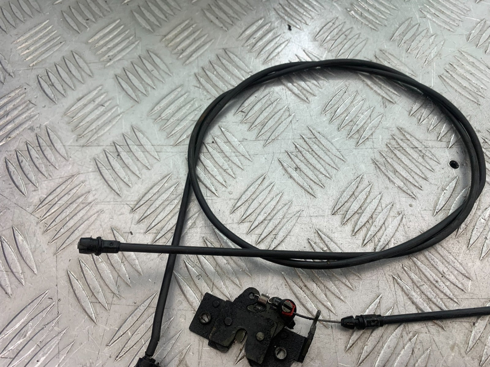 PIAGGIO VESPA GTS 125 CATCH AND CABLE  YEAR 2009-2014  (CMB1261)